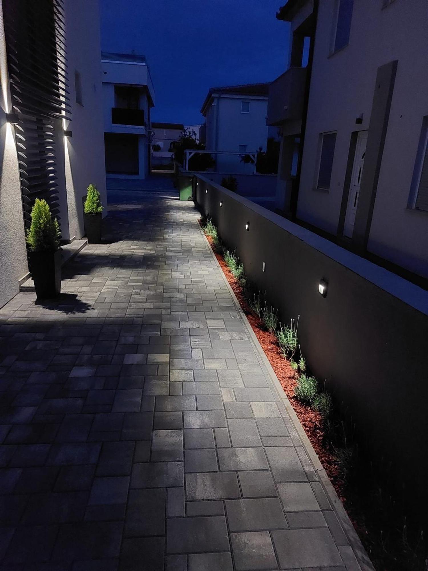 Monachus Apartments Вир Экстерьер фото
