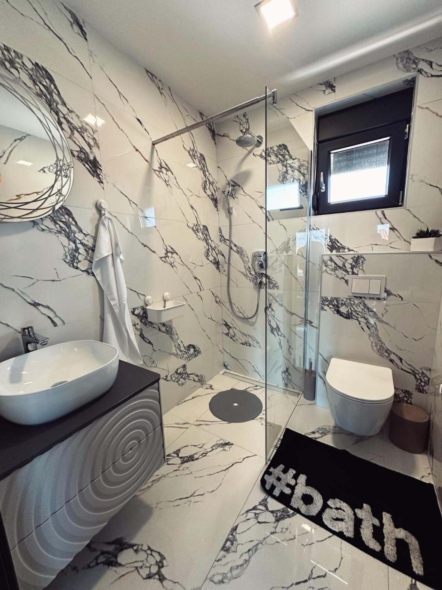 Monachus Apartments Вир Экстерьер фото
